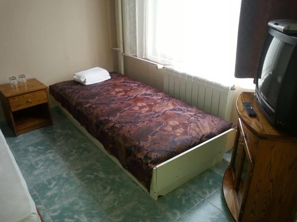 Kanclera Hotel Kaspichan Ngoại thất bức ảnh